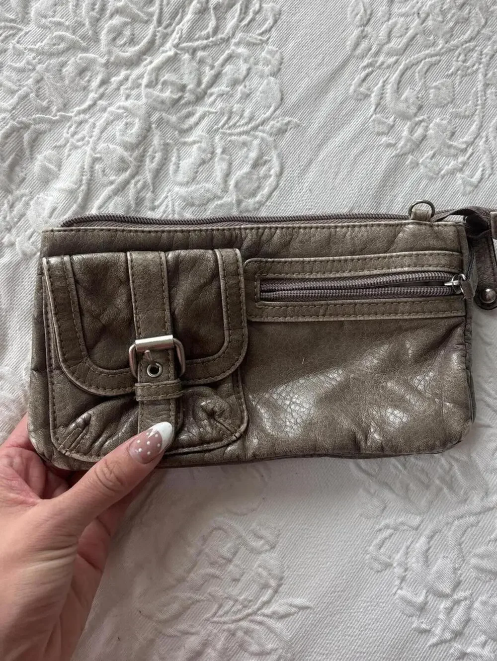 Arizona gold leather clutch with zipper